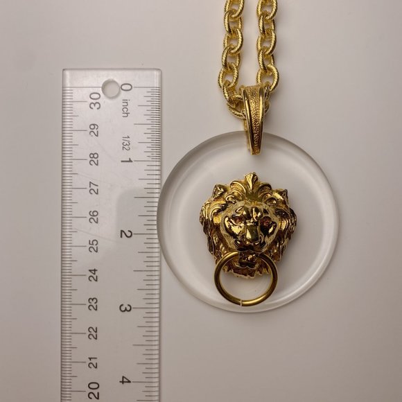 Vintage Art Signed Gold Lion Head Door Knocker Round Lucite Gold Chain Necklace - Picture 12 of 12